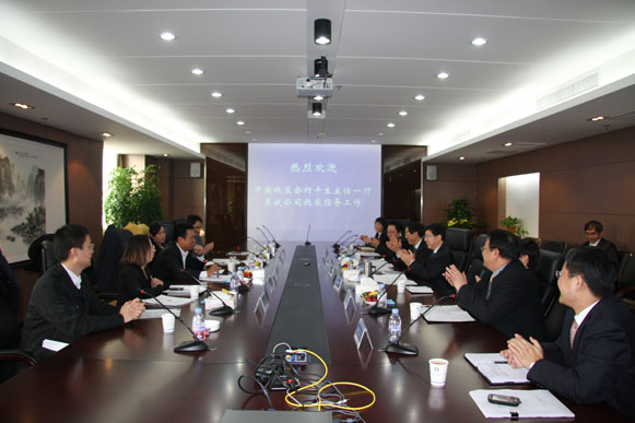 柯主任講話(huà)受到熱烈歡迎